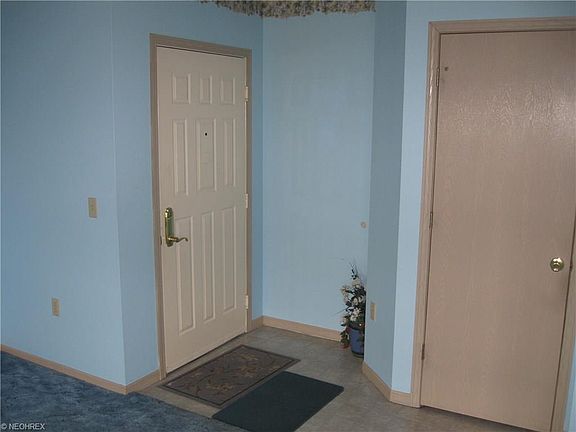 2nd image of 1428 Buckingham Gate Blvd Unit 1428