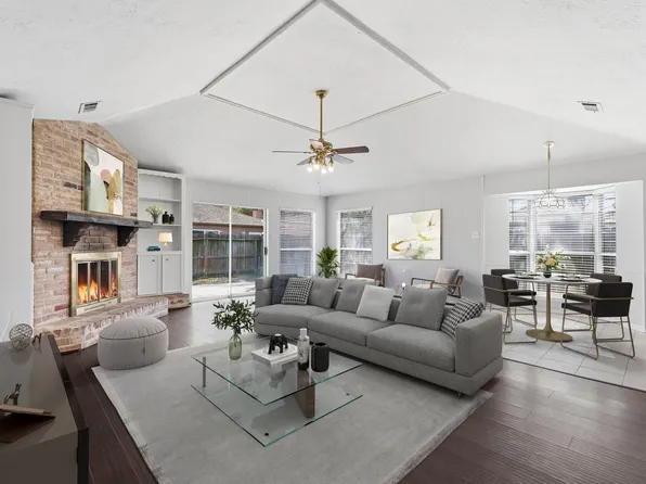 6807 Falling Waters Dr, Spring, TX 77379