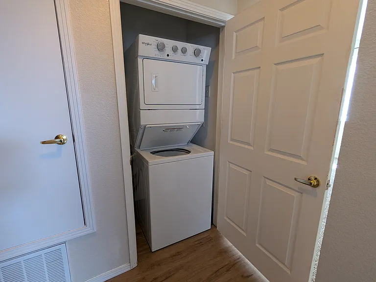 Washer/Dryer combo in unit