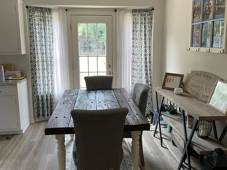 611 Woodhaven Dr — Photo 13