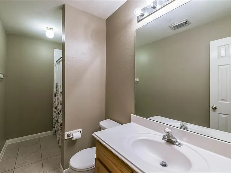 5911 Mettler Ln — Photo 17
