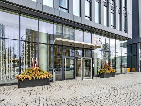 55 Cooper St #5003, Toronto, ON M5E 0B8