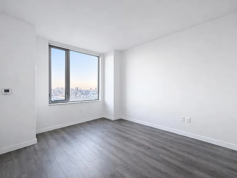 1524 Sheepshead Bay Rd #17B — Photo 7