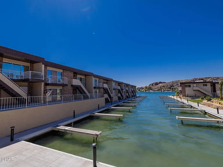9170 Riverside Dr #24 — Photo 27