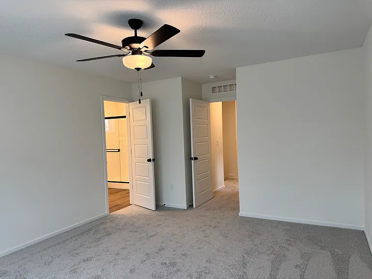8704 SW Edgewater Dr — Photo 8