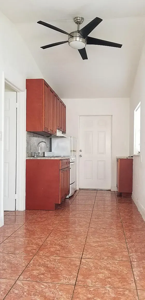 1 bed, 650 sqft, $1,550 — Photo 2