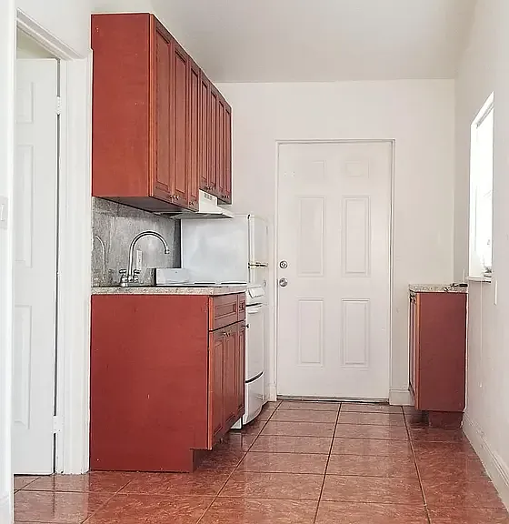 110 NE 56th St #116 — Photo 2