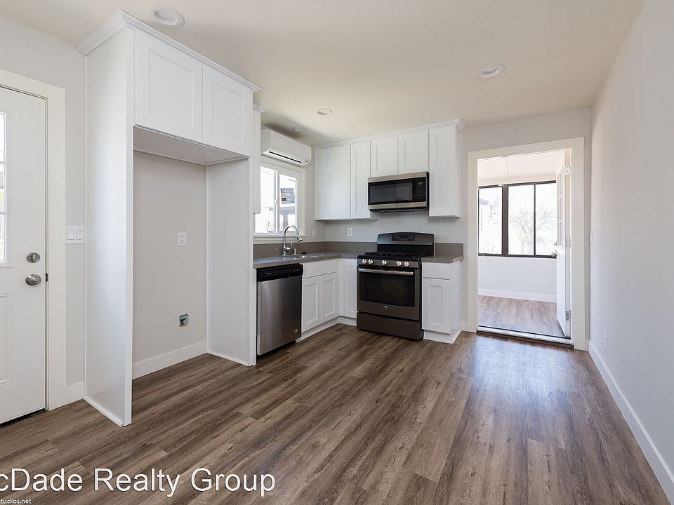 1st image of 3128 1/2 Fairmount Ave