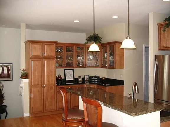4th image of 3904 S Lake Dr