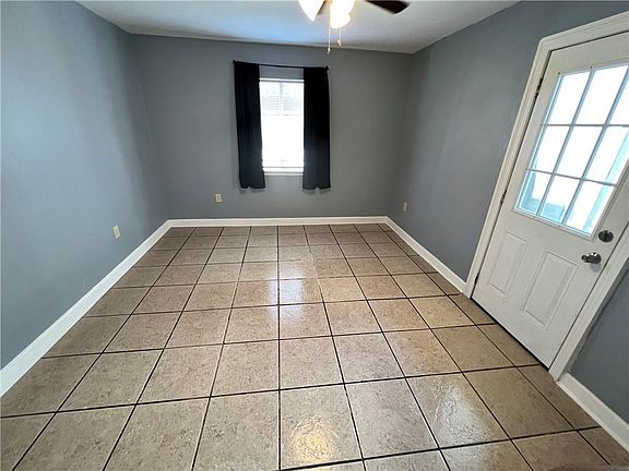 5th image of 4 Jasmine Ln