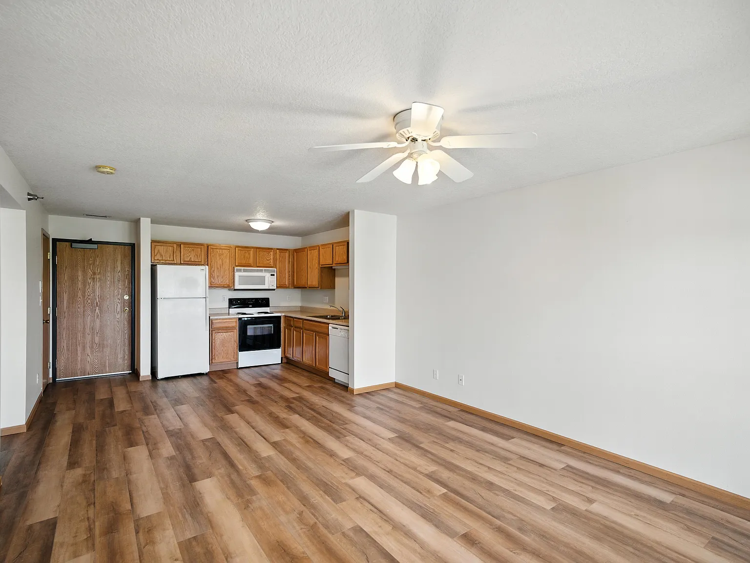 1336 Mayfield Drive — Photo 3