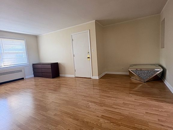 3rd image of 1534 N Harlem Ave APT 3W