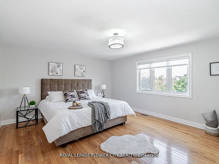 36 Louvain Dr — Photo 15