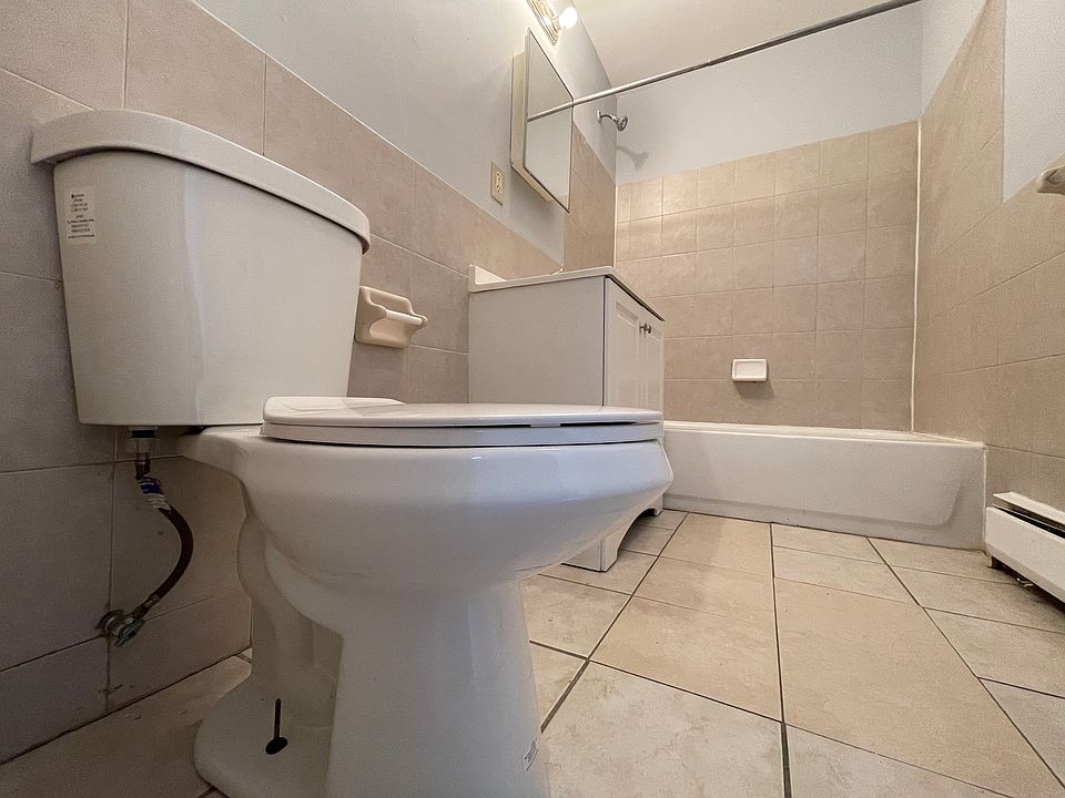 2nd image of 205 Union St #9E