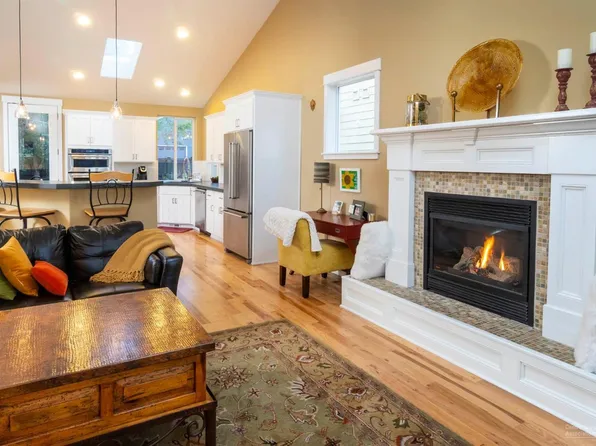 280 NW Outlook Vista Dr, Bend, OR 97703