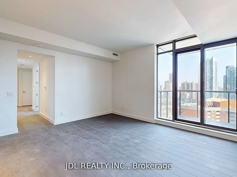 81 Wellesley St E #2101 — Photo 8