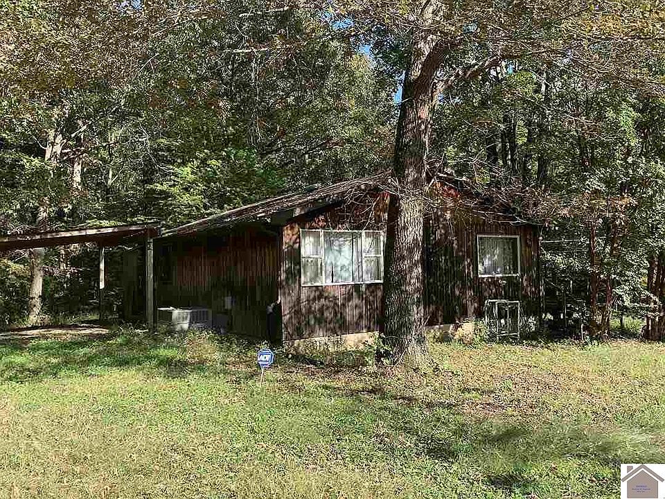 1st image of 296 Navy Dr