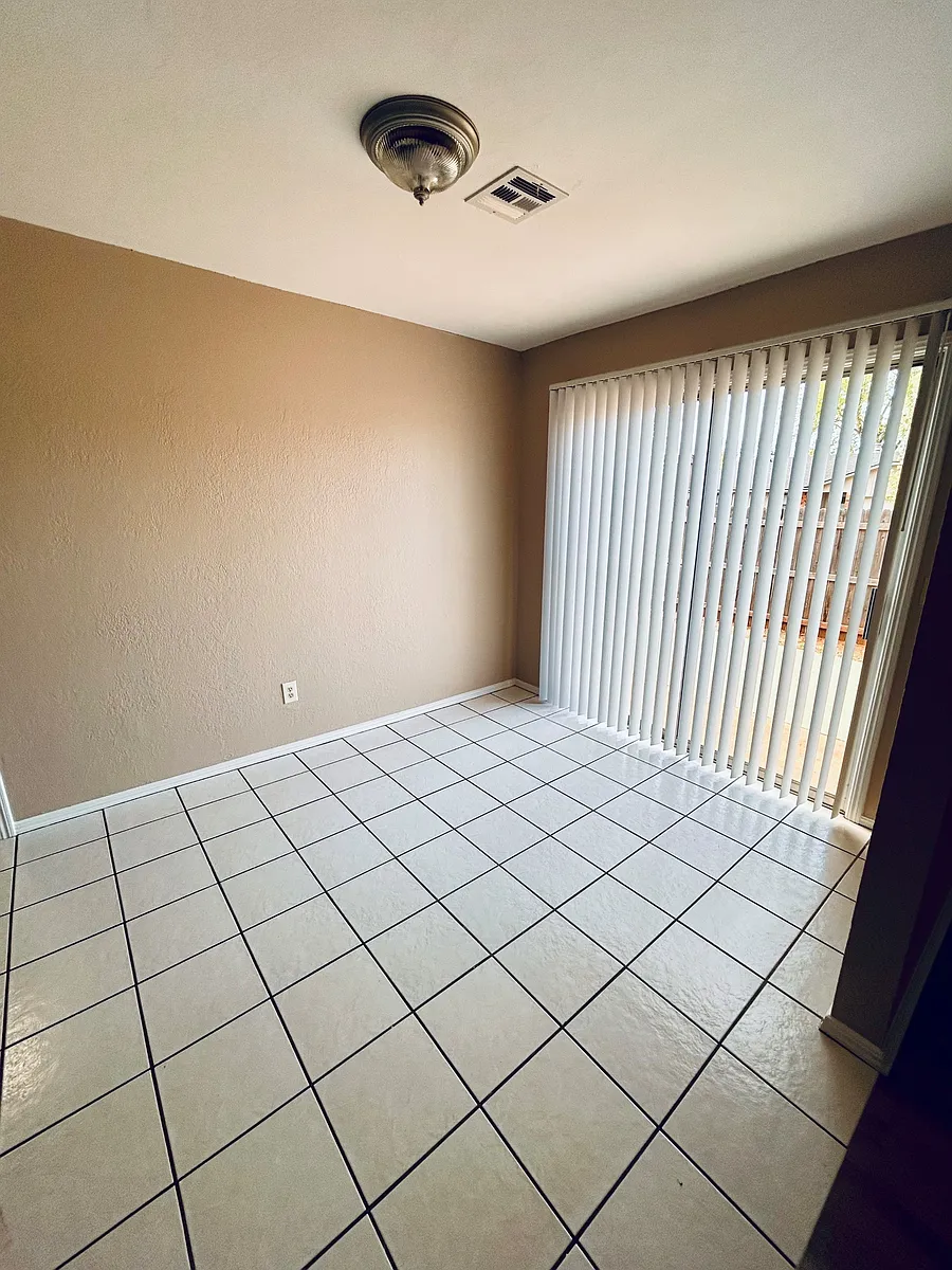 Building Photo - 530 Wild Wind Rd #1