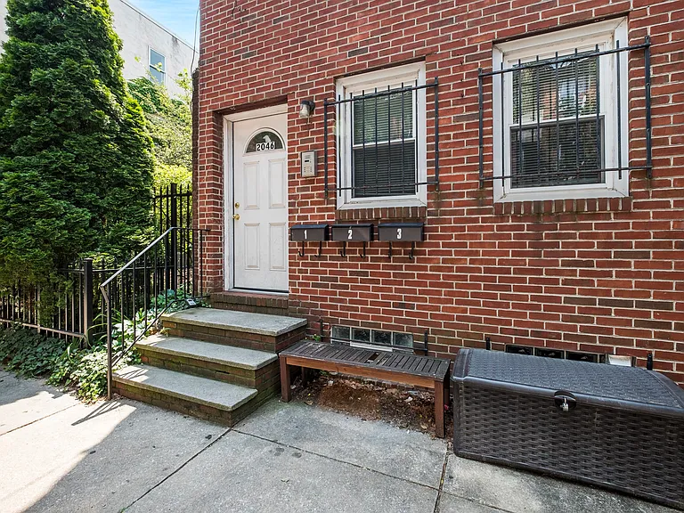 2046 Fitzwater St #2 — Photo 3