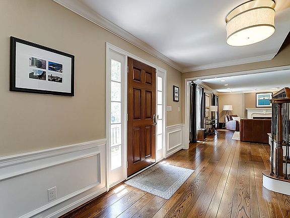 2nd image of 3510 Principio Ave