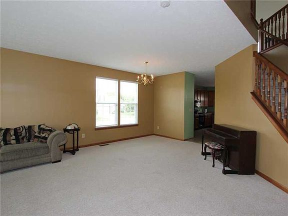 4th image of 7630 Cherryberry Dr