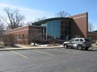 935 Skidmore Dr, Antioch, IL 60002