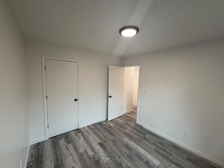 412 N St — Photo 13