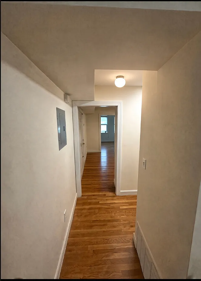 1 bed, 705 sqft, $2,250 — Photo 3