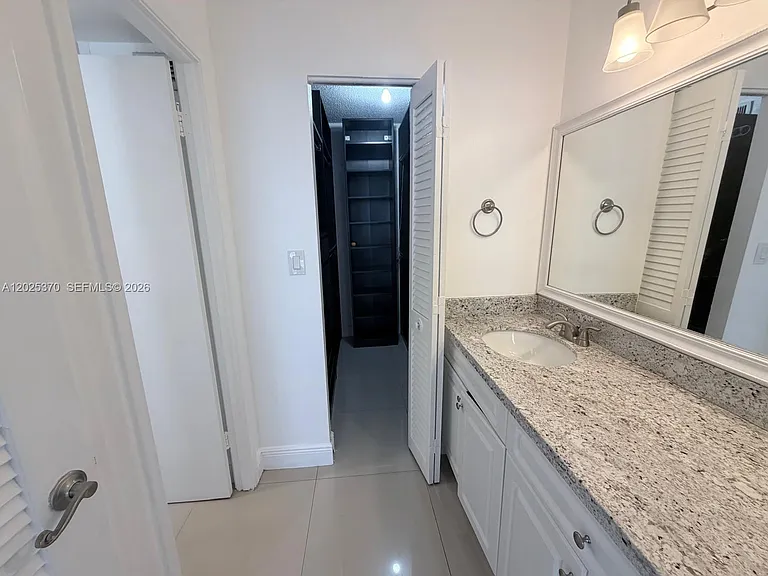 1825 S Ocean Dr #611 — Photo 10