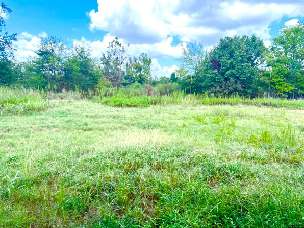 215 E Henderson St, Reklaw, TX 75784
