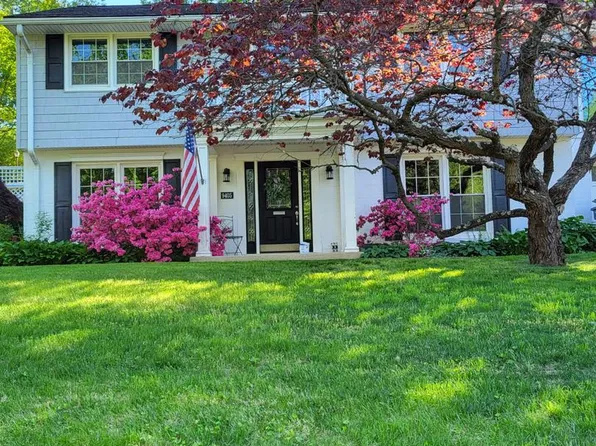 9405 Beauregard Ave, Manassas, VA 20110