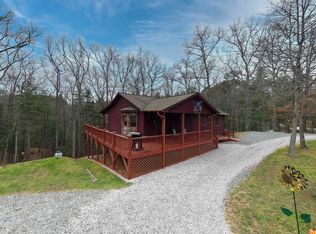694 Hilltop Rd, Murphy, NC 28906