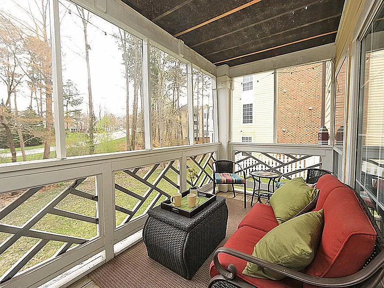 1010 Kingswood Dr #J — Photo 11