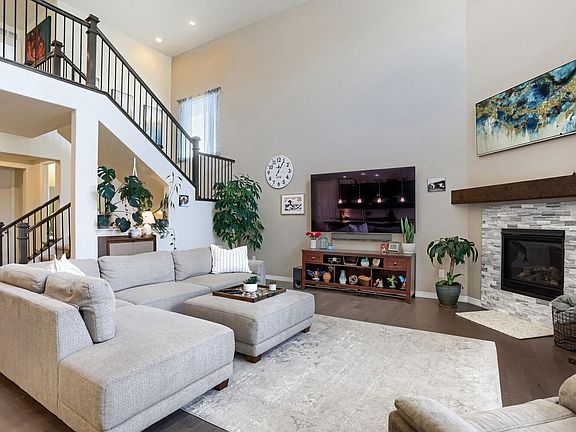 5th image of 2401 Provenance St