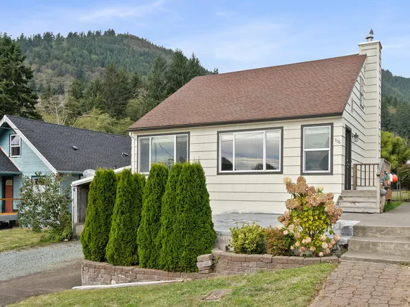 306 Evergreen Ave, Garibaldi, OR 97118