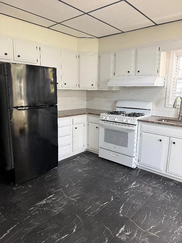 3 bed, 1798 sqft, $1,995 — Photo 4