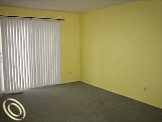 3rd image of 31242 Fairfield Dr