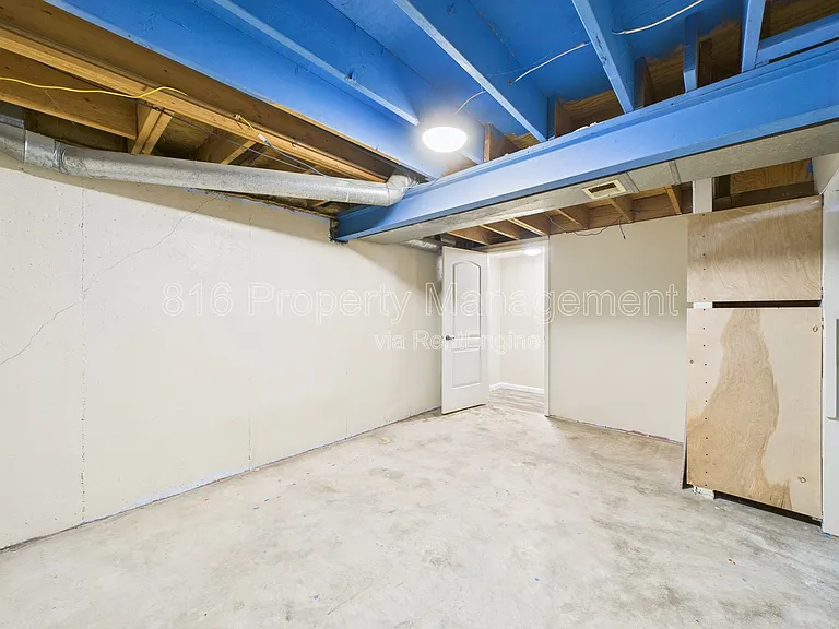 166 SW Robin Rd — Photo 23