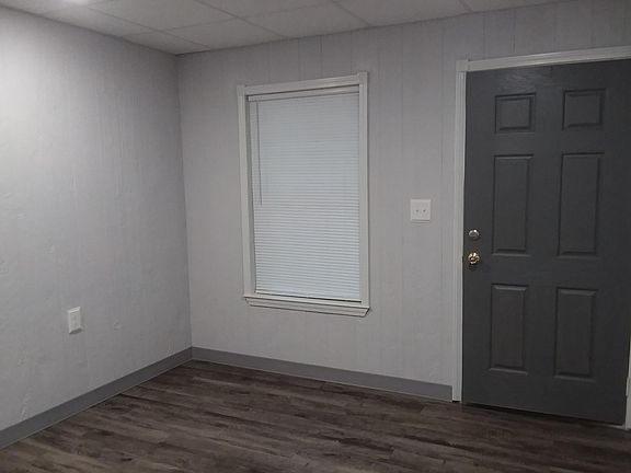 2nd image of 418 Joy Ln #2