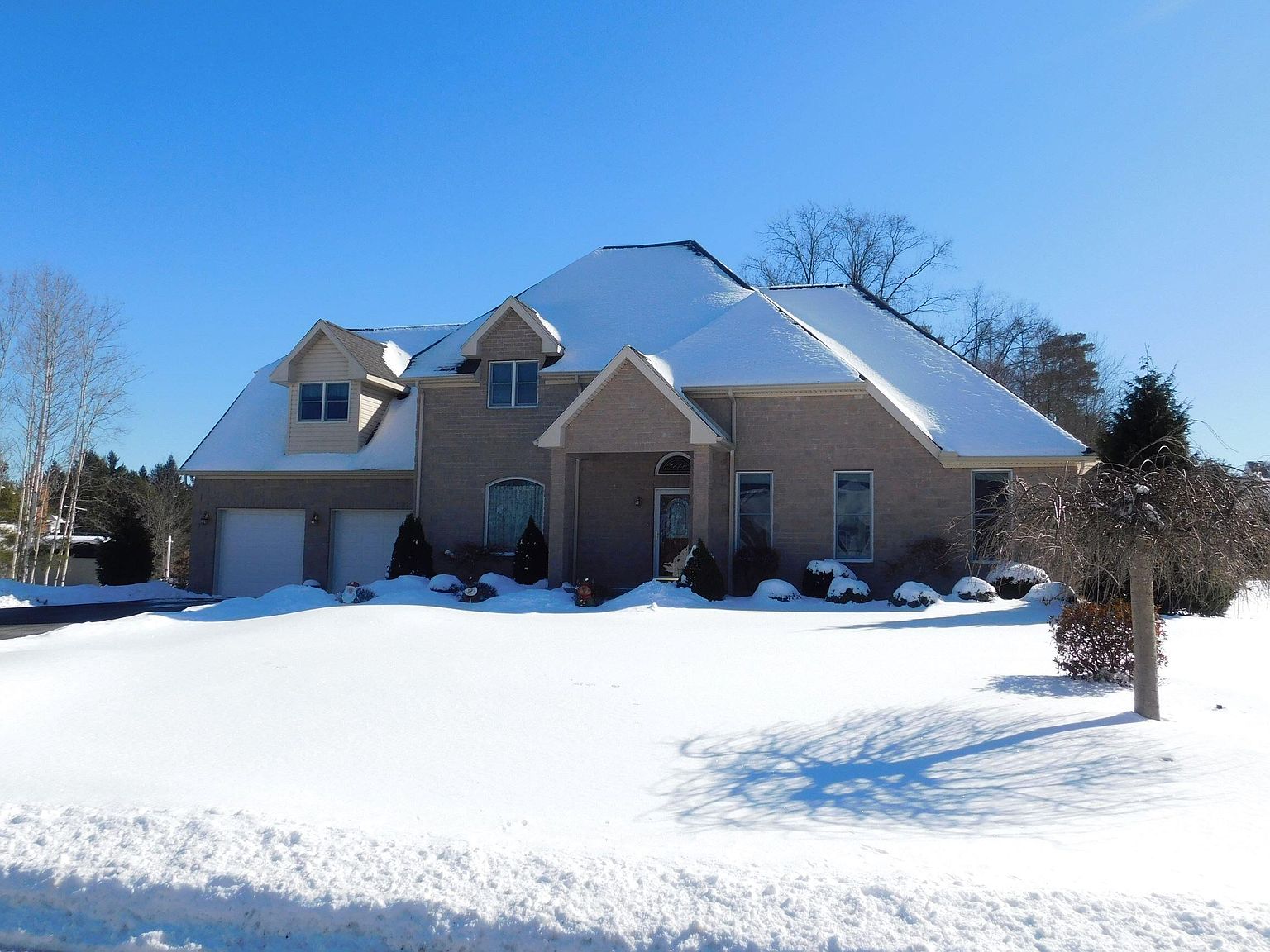 121 Willow Rd Saint Marys Pa 15857 Mls 21 33 Zillow