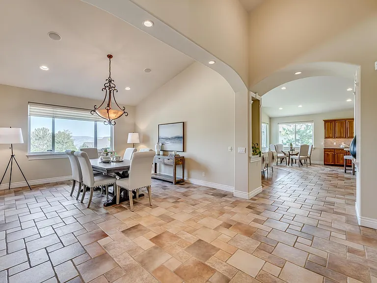 1039 Mountain Air Ct — Photo 8
