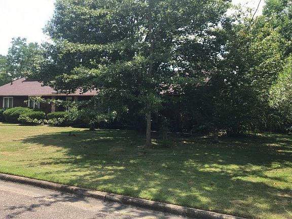 2nd image of 3420 Cross Creek Dr