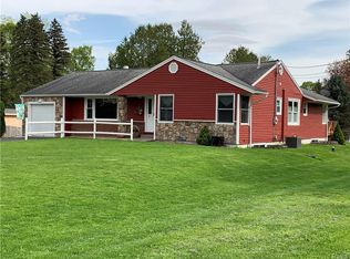 61 W 6th St, Oneida, NY 13421