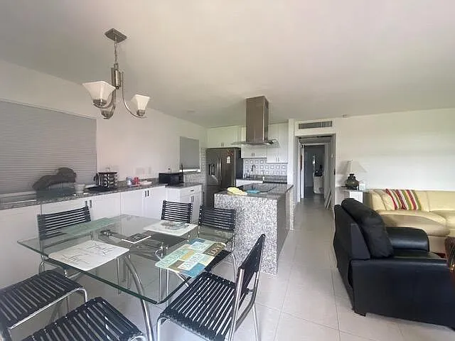 189 Waterford Cir #H — Photo 5