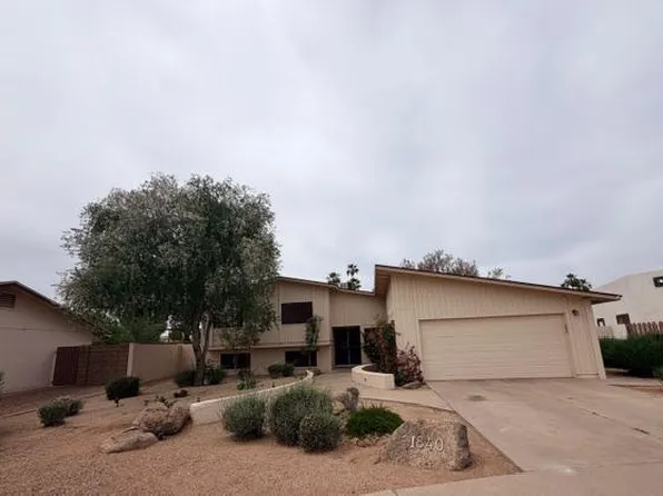 1840 S Las Palmas Cir, Mesa, AZ 85202