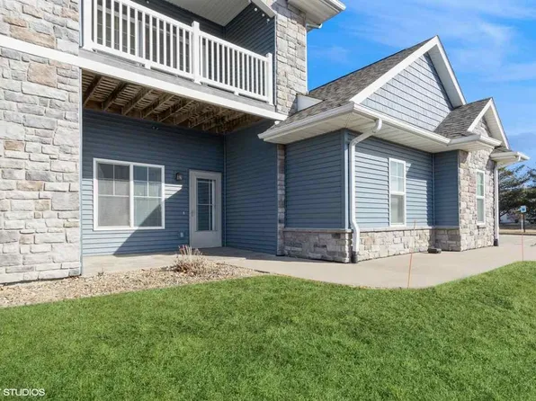 470 Penn Ct APT 2, North Liberty, IA 52317
