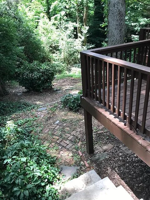 3 bed, 1100 sqft, $2,200 — Photo 4