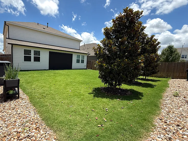 2609 Danbury Ln — Photo 18