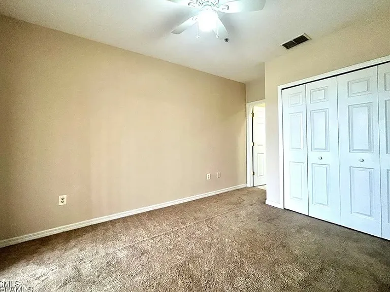 909 SW 47th Ter #201 — Photo 17