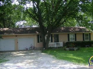 227 NE 59th St, Topeka, KS 66617